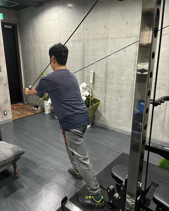 【鹿児島市】美しい後ろ姿、カッコいい体へ！パーソナルジムで頑張るお客様紹介の画像